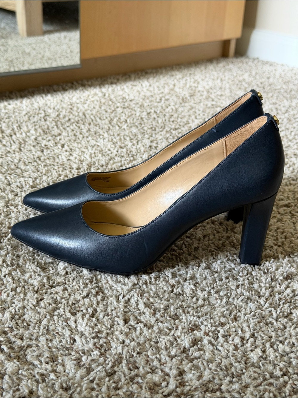 Michael Kors Milly Flex Leather Pumps - Picture 2 of 11